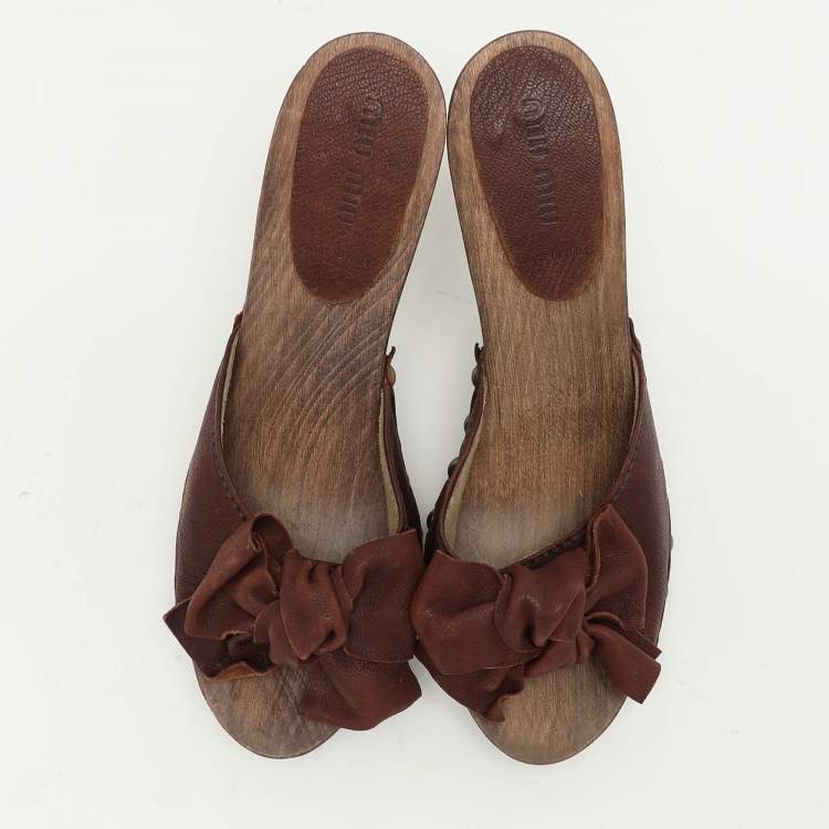 Pre Owned Miu Miu Brown Leather Wooden Clog Slide Sandals Size 39