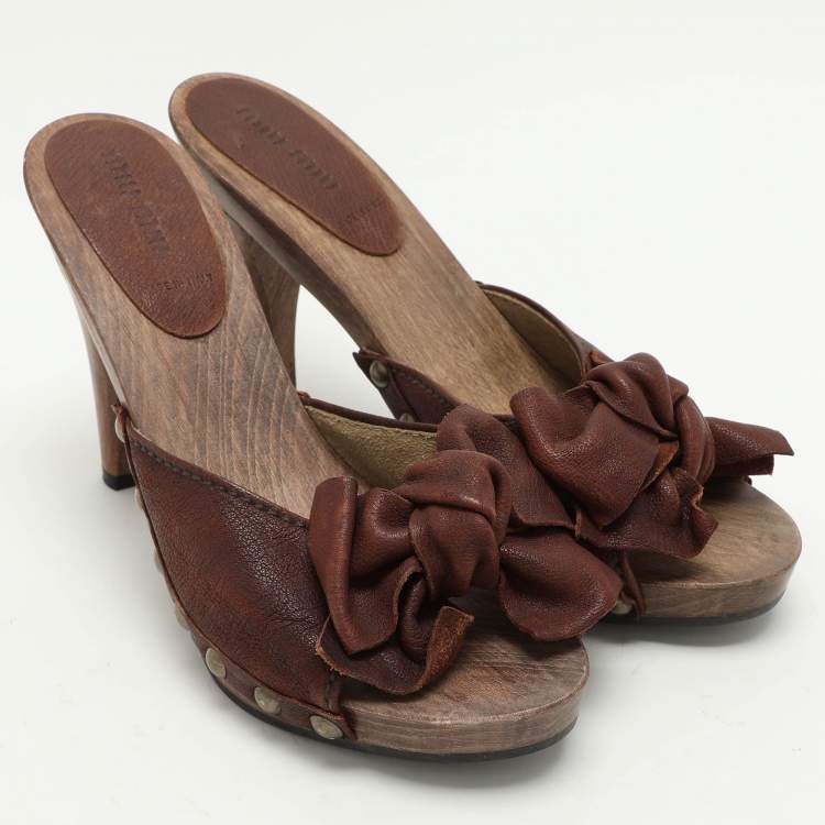Pre Owned Miu Miu Brown Leather Wooden Clog Slide Sandals Size 39