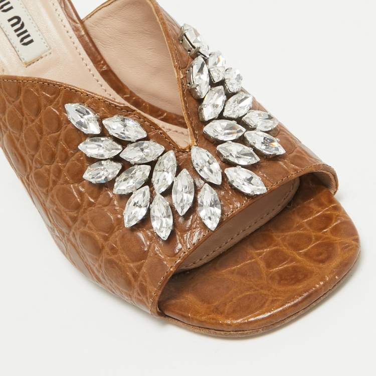 مملوكة مسبقًا Miu Miu Brown Embossed Croc Crystal Embellished Slide Sandals Size 37