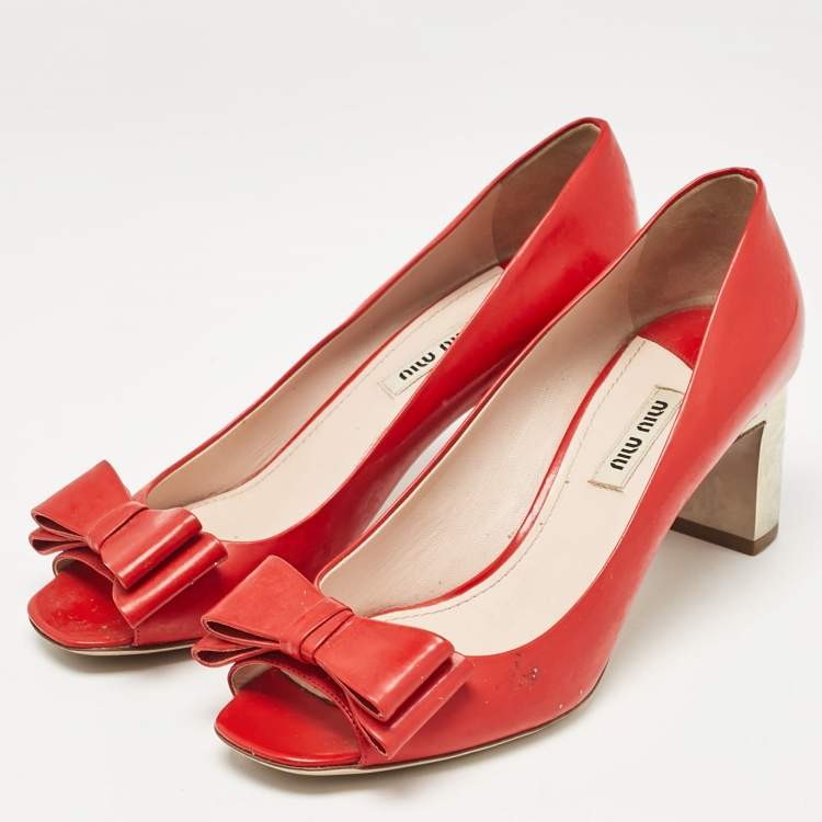 Pre Owned Miu Miu Red Patent Leather Block Heel Pumps Size 37