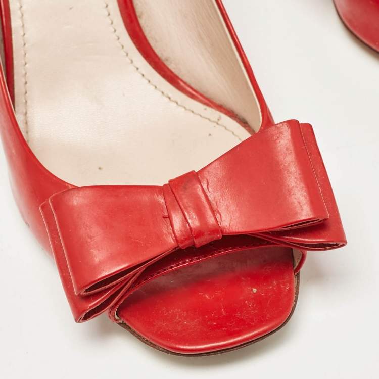 Pre Owned Miu Miu Red Patent Leather Block Heel Pumps Size 37
