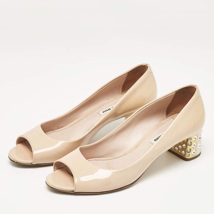 Pre Owned Miu Miu Beige Patent Leather Peep Toe Pumps Size 39.5