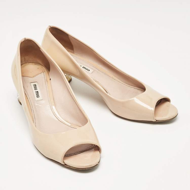 Pre Owned Miu Miu Beige Patent Leather Peep Toe Pumps Size 39.5