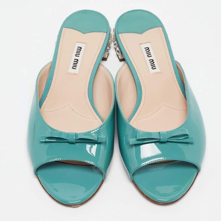 Pre Owned Miu Miu Green Patent Leather Bow Crystal Embellished Slides Size 37