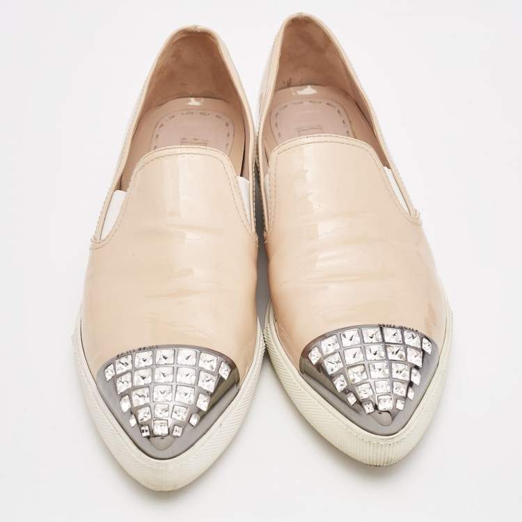 Pre Owned Miu Miu Beige Patent Leather Crystal Embellishment Pointed Sneakers Size 41