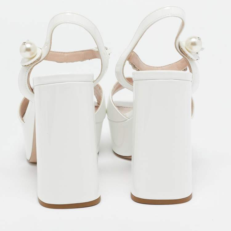 Pre Owned Miu Miu White Patent Chain Embellished Ankle Strap Sandals Size 37