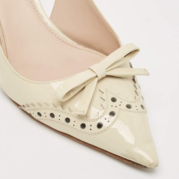 Pre Owned Miu Miu Beige Brogue Patent Leather Bow Slingback Pumps Size 40