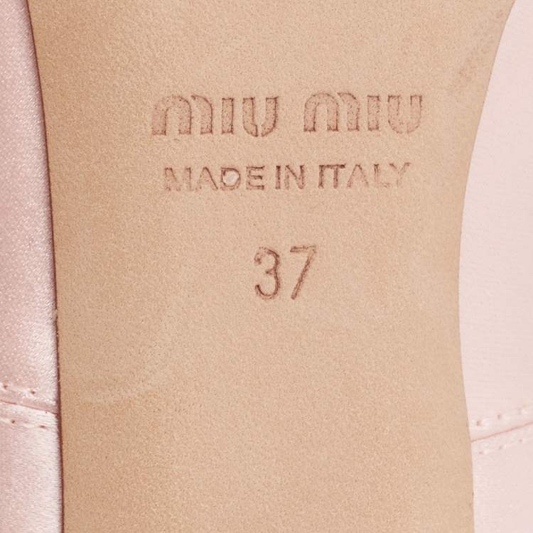 Pre Owned Miu Miu Pink Satin Logo Band Ballerina Pumps Size 37