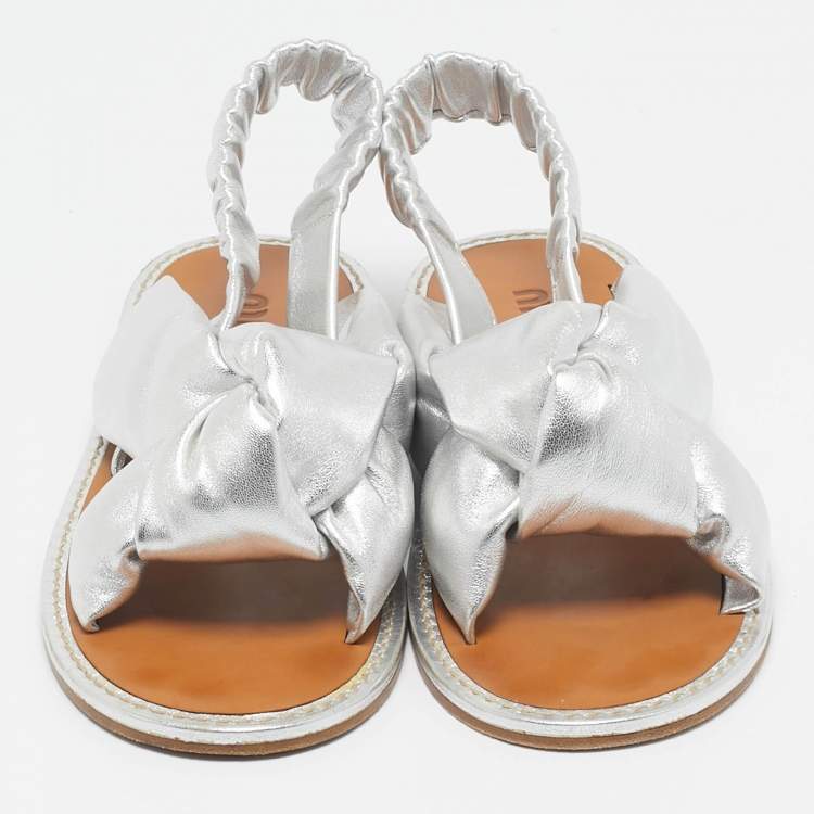 Pre Owned Miu Miu Silver Leather Knotted Flat Slingback Sandals Size 40.5