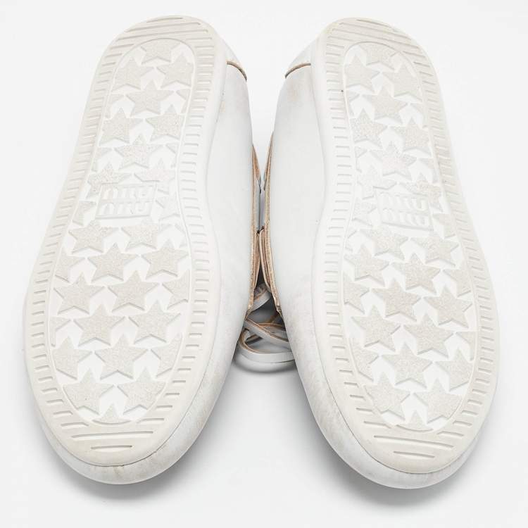 Pre Owned Miu Miu White Distressed Leather Bow Slip On Boat Shoes Size 36.5