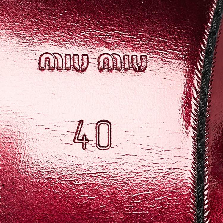 Pre Owned Miu Miu Burgundy Texture Leather Scrunch Ballet Flats Size 40