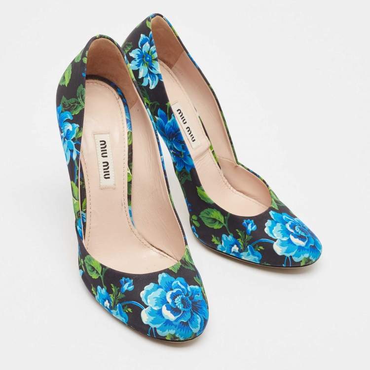 Pre Owned Miu Miu Multicolor Flower Pint Satin Round Toe Pumps Size 37.5