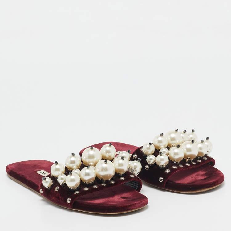 Pre Owned Miu Miu Burgundy Velvet Pearl Embellished Flat Slides Size 38