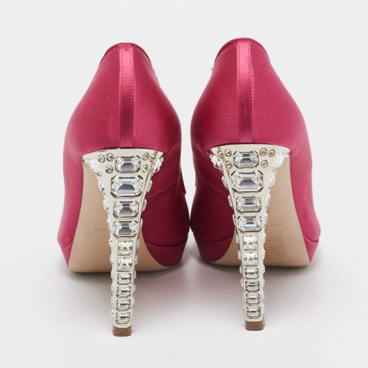 مملوكة مسبقًا Miu Miu Pink Satin Jewel Embellished Peep Toe Pumps Size 39