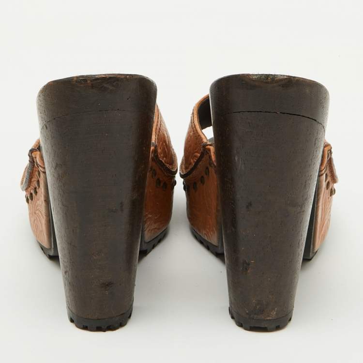 Pre Owned Miu Miu Tan Floral Embossed Leather Wooden Clog Slide Platform Sandals Size 41