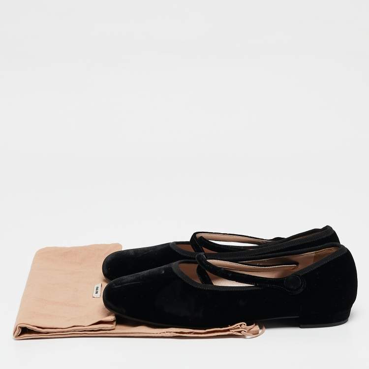 Pre Owned Miu Miu Black Velvet Crisscross Strappy Ballet Flats Size 39