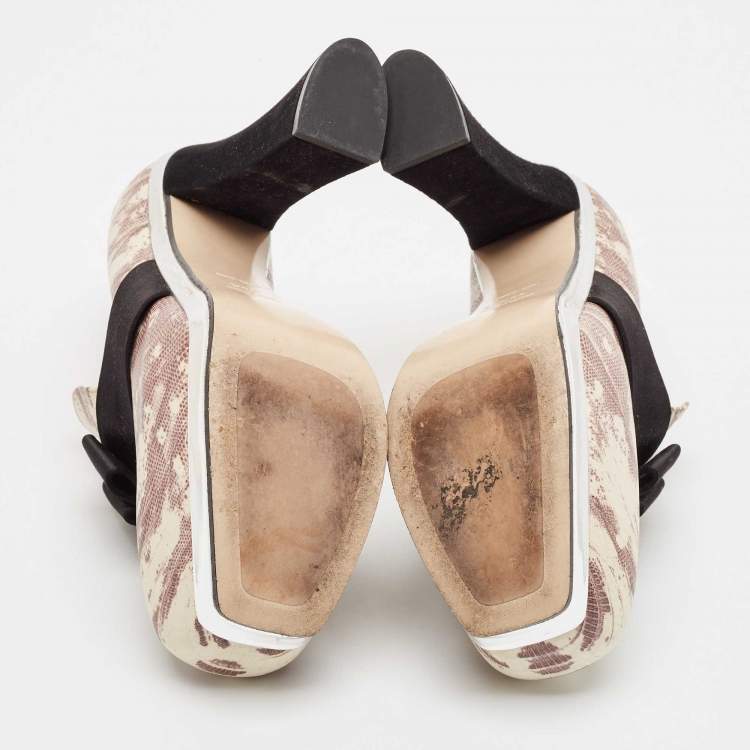 Pre Owned Miu Miu Beige/Black Lizard Embossed Leather Bow Platform Block Heel Pumps Size 38.5