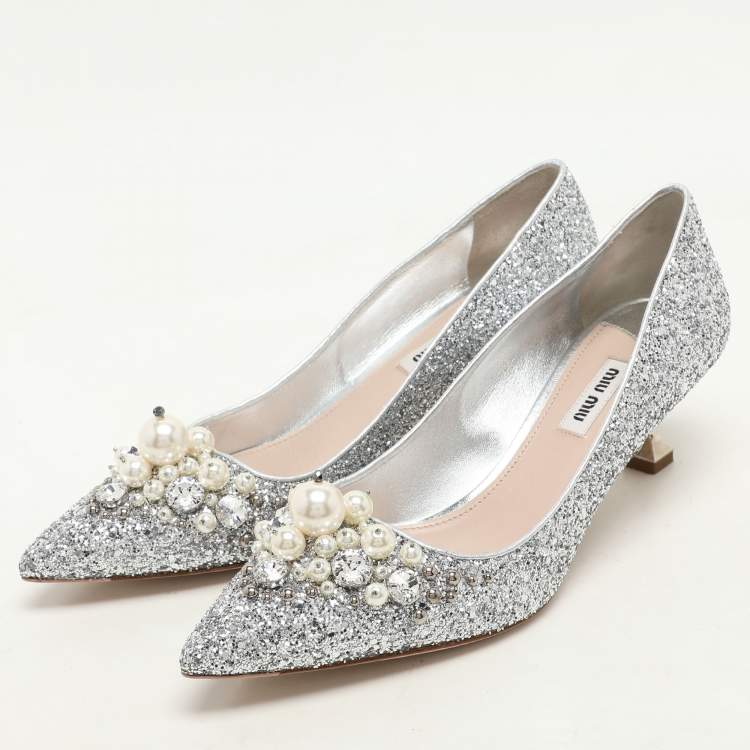 Pre Owned Miu Miu Silver Studded Glitter Crystal Embellished Pointed-Toe Pumps Size 38.5