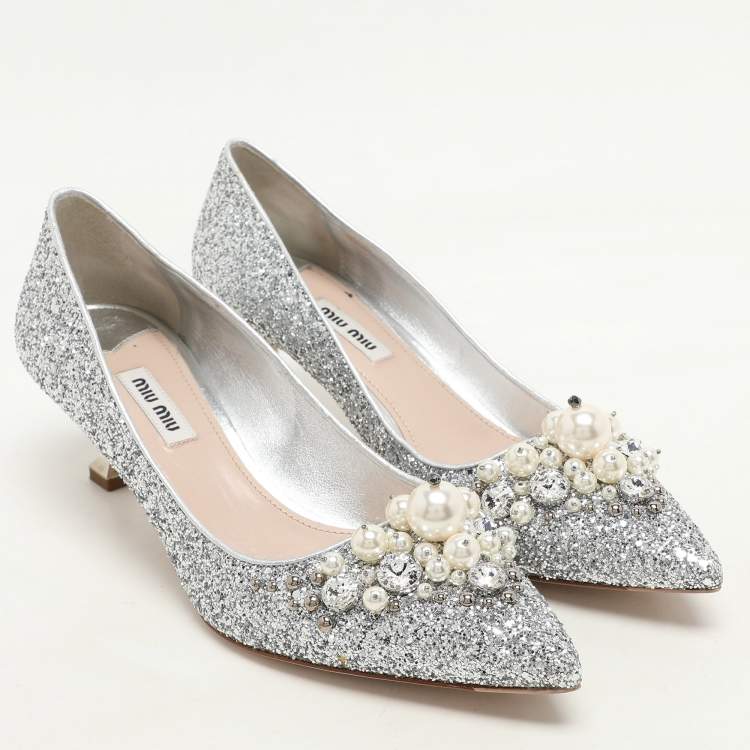 Pre Owned Miu Miu Silver Studded Glitter Crystal Embellished Pointed-Toe Pumps Size 38.5