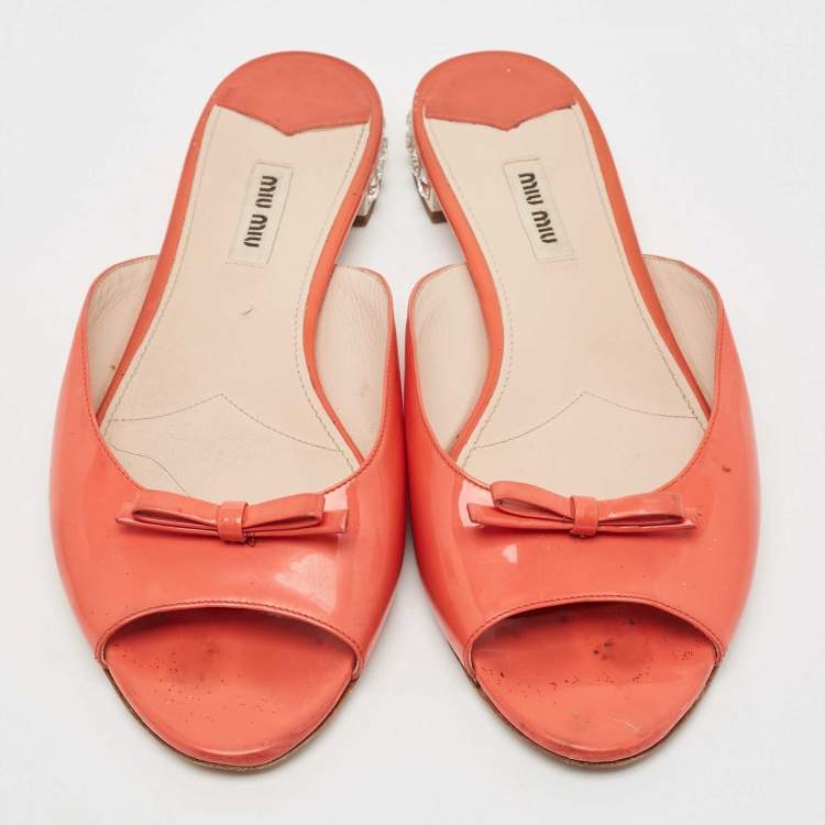 Pre Owned Miu Miu Orange Patent Leather Crystal Embellished Heel Bow Flat Slides Size 41