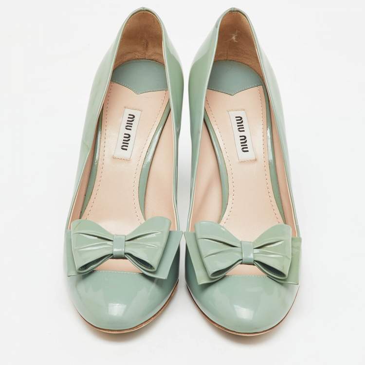 Pre Owned Miu Miu Light Mint Green Patent Leather Bow Block Heel Pumps Size 38