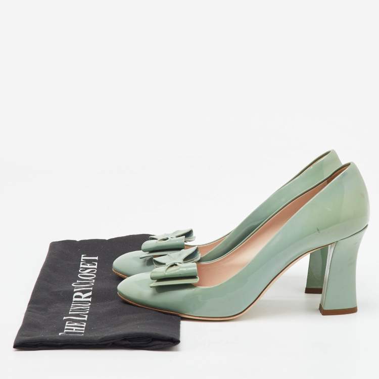 Pre Owned Miu Miu Light Mint Green Patent Leather Bow Block Heel Pumps Size 38