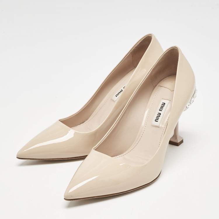 Pre Owned Miu Miu Beige Patent Leather Crystal Embellished Pointed Toe Pumps Size 37
