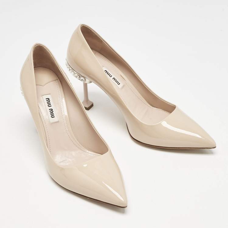 Pre Owned Miu Miu Beige Patent Leather Crystal Embellished Pointed Toe Pumps Size 37