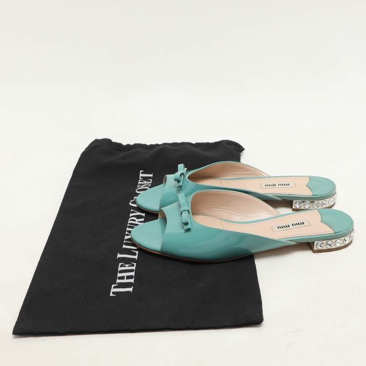 Pre Owned Miu Miu Mint Green Patent Leather Bow Crystal Embellished Heel Flat Slides Size 37