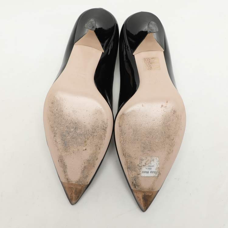 Pre Owned Miu Miu Black Patent Leather Eyelet Pumps Size 36.5