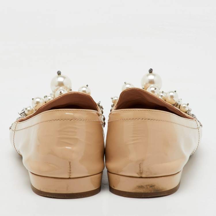 Pre Owned Miu Miu Beige Patent Leather Faux Pearls Ballet Flats Size 36