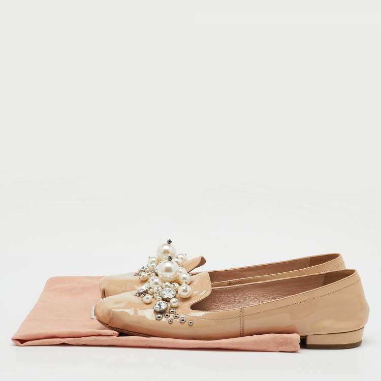 Pre Owned Miu Miu Beige Patent Leather Faux Pearls Ballet Flats Size 36