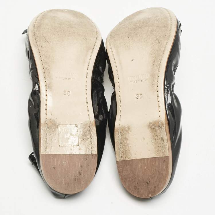 Pre Owned Miu Miu Black Patent Leather Crystal Embellished Scrunch Ballet Flats Size 38