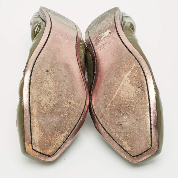 Pre Owned Miu Miu Green Patent Leather Scrunch Ballet Flats Size 39.5