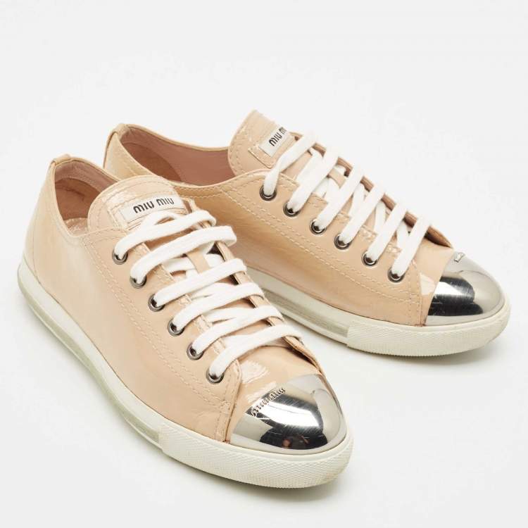 Pre Owned Miu Miu Beige Patent Leather Metal Cap Toe Low Top Sneakers Size 38.5