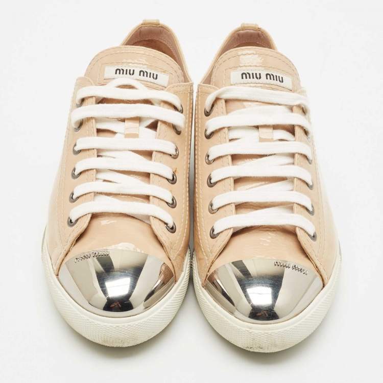 Pre Owned Miu Miu Beige Patent Leather Metal Cap Toe Low Top Sneakers Size 38.5