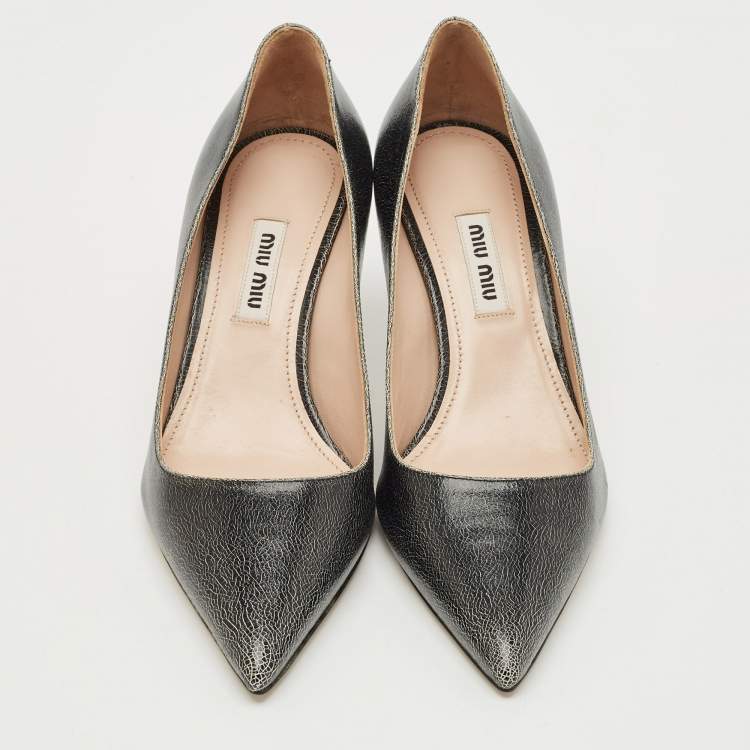 Pre Owned Miu Miu Black Crackled Leather Pointed Toe Pumps Size 35