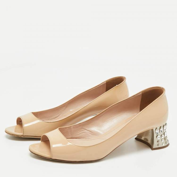 Pre Owned Miu Miu Beige Patent Leather Crystal Embellished Peep Toe Pumps Size 39.5