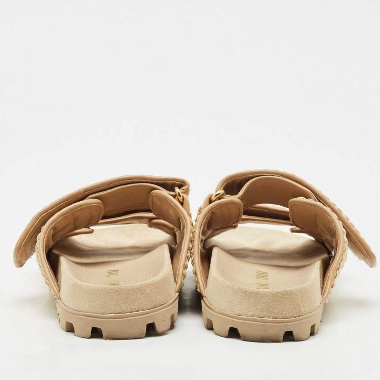 Pre Owned Miu Miu Beige Woven Raffia Effect Flat Slide Sandals Size 37