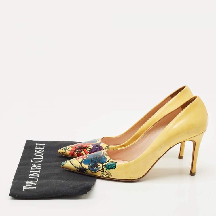 Pre Owned Miu Miu Yellow Patent Leather Floral Print Pumps Size 39