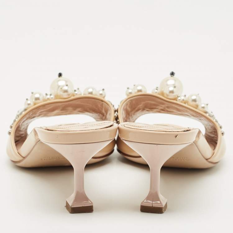 Pre Owned Miu Miu Beige Patent Leather Faux Pearl Embellished Slide Sandals Size 37