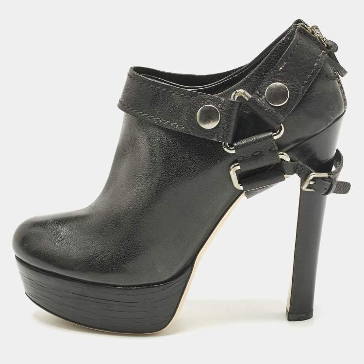 Pre Owned Miu Miu Black Leather  Buckle heels Booties Size 41