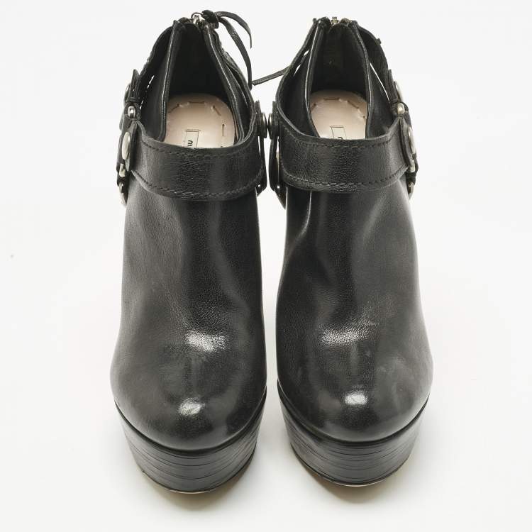 Pre Owned Miu Miu Black Leather  Buckle heels Booties Size 41