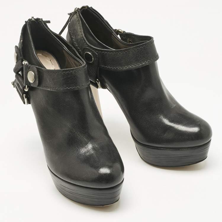 Pre Owned Miu Miu Black Leather  Buckle heels Booties Size 41