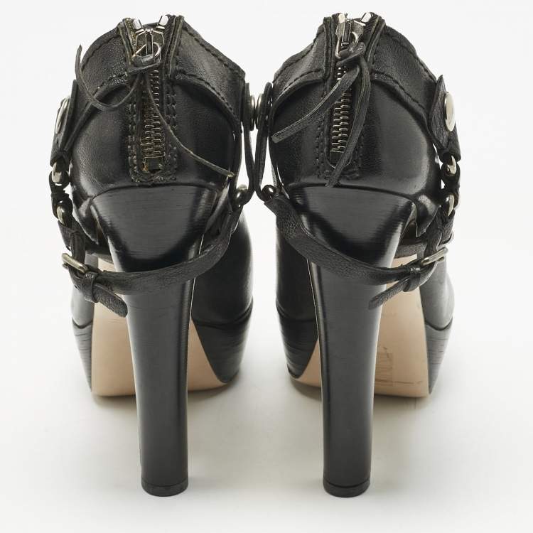 Pre Owned Miu Miu Black Leather  Buckle heels Booties Size 41