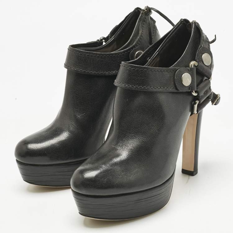 Pre Owned Miu Miu Black Leather  Buckle heels Booties Size 41