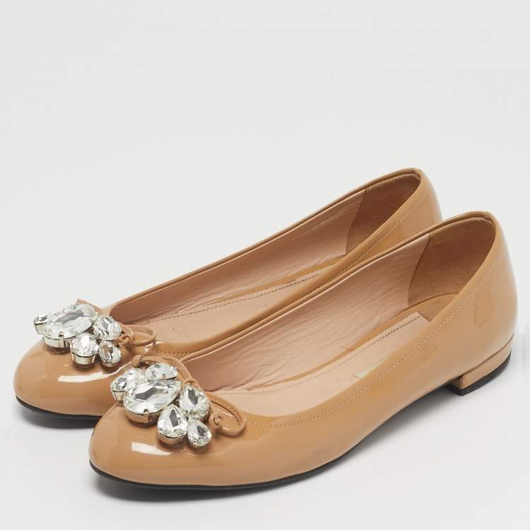 Pre Owned Miu Miu Beige Patent Leather Crystal Embellished Ballet Flats Size 36.5