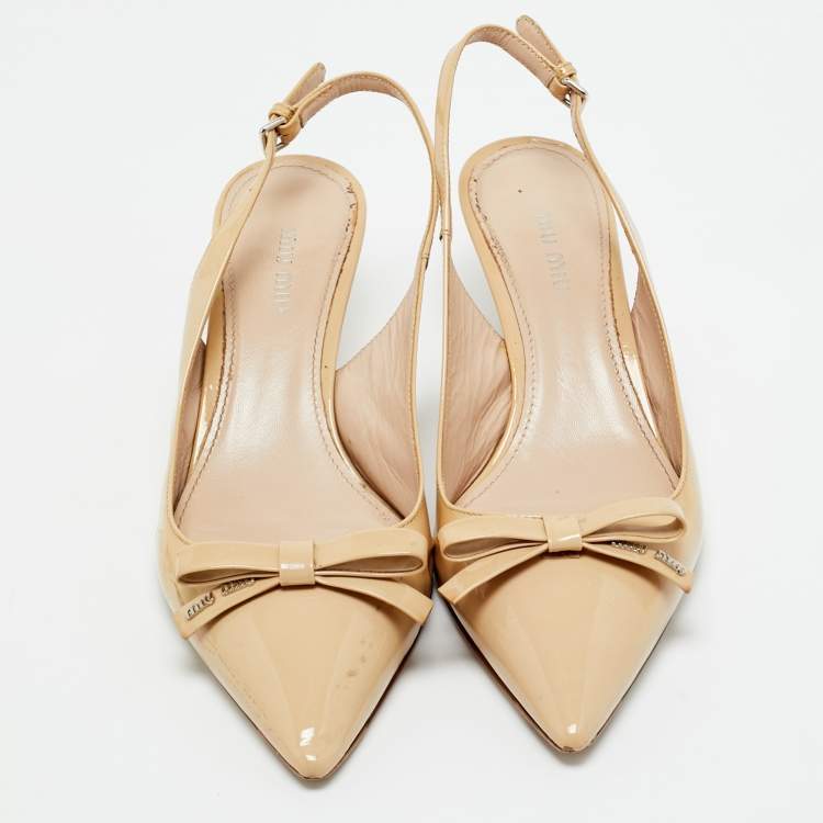 Pre Owned Miu Miu Beige Patent Leather Slingback Pumps Size 38