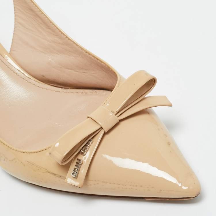 Pre Owned Miu Miu Beige Patent Leather Slingback Pumps Size 38