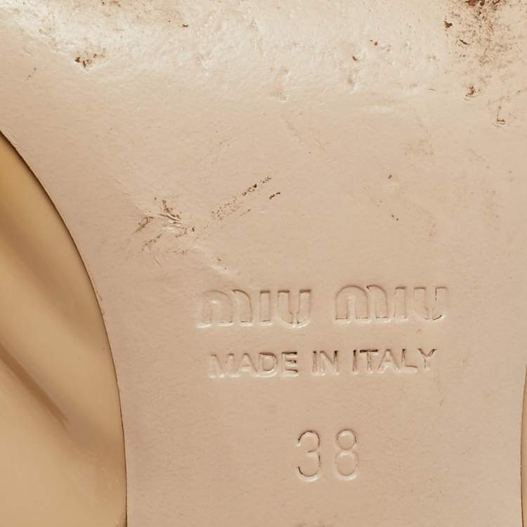 Pre Owned Miu Miu Beige Patent Leather Slingback Pumps Size 38